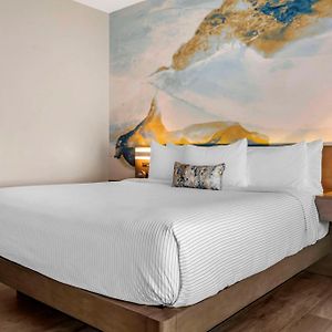 King Suite Mobility accessible